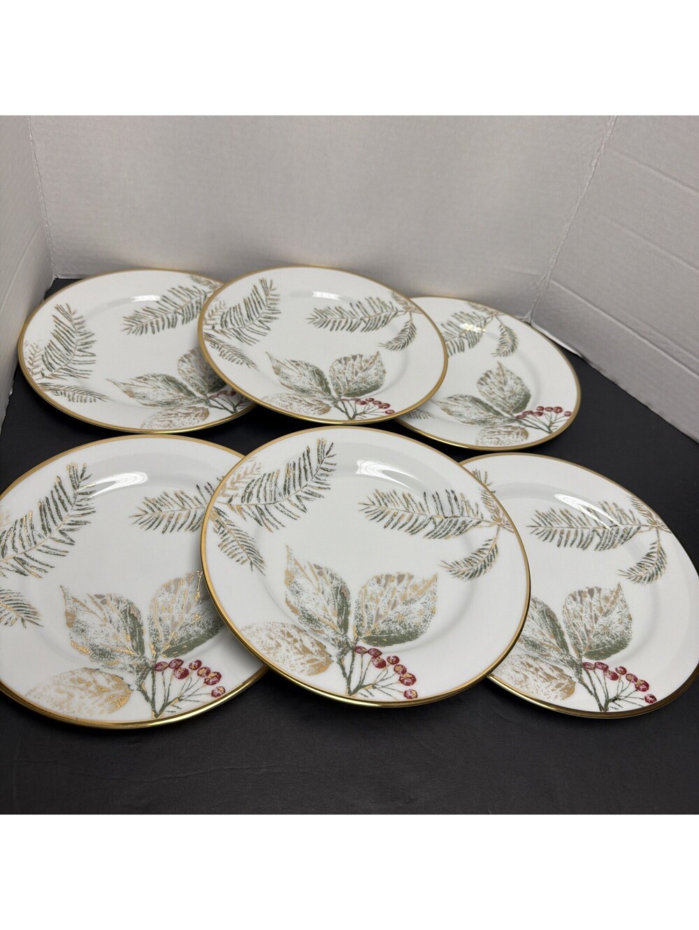 Set Of 6 Royal Gallery Gold Buffet Holiday Plates 8.5” Dessert Salad Vintage ‘01